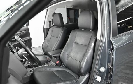 Mitsubishi Outlander III рестайлинг 3, 2014 год, 1 525 000 рублей, 6 фотография