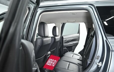 Mitsubishi Outlander III рестайлинг 3, 2014 год, 1 525 000 рублей, 14 фотография