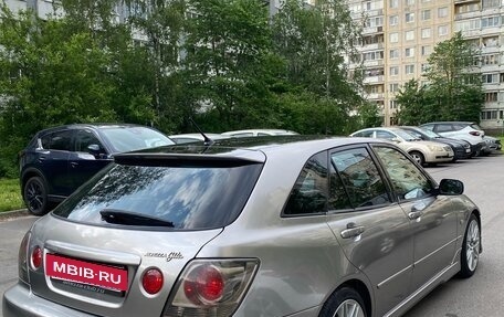 Toyota Altezza, 2001 год, 830 000 рублей, 3 фотография