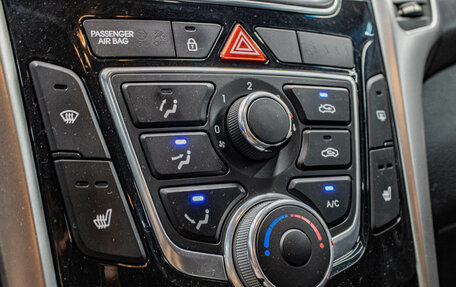 Hyundai i30 II рестайлинг, 2012 год, 859 000 рублей, 15 фотография