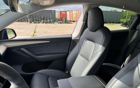 Tesla Model Y I, 2021 год, 4 300 000 рублей, 17 фотография
