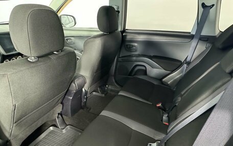 Mitsubishi Outlander III рестайлинг 3, 2011 год, 1 299 000 рублей, 10 фотография