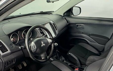 Mitsubishi Outlander III рестайлинг 3, 2011 год, 1 299 000 рублей, 8 фотография