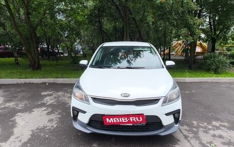 KIA Rio IV, 2018 год, 980 000 рублей, 1 фотография