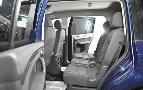 Volkswagen Touran III, 2007 год, 735 000 рублей, 14 фотография
