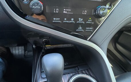 Toyota Camry, 2018 год, 3 100 000 рублей, 13 фотография