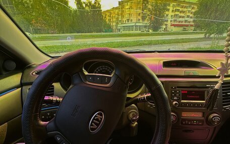 KIA Magentis II рестайлинг, 2009 год, 900 000 рублей, 16 фотография