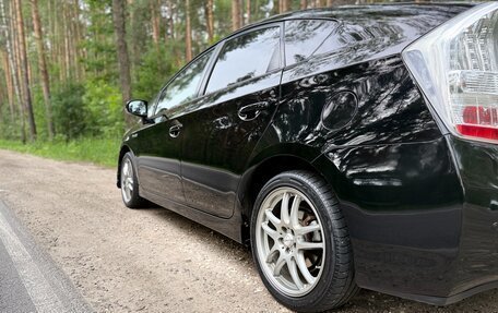 Toyota Prius, 2010 год, 1 050 000 рублей, 2 фотография