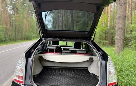 Toyota Prius, 2010 год, 1 050 000 рублей, 6 фотография