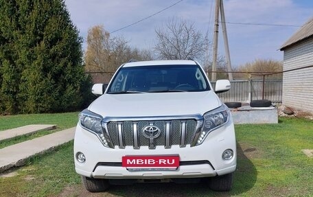 Toyota Land Cruiser Prado 150 рестайлинг 2, 2016 год, 4 700 000 рублей, 2 фотография