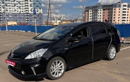 Toyota Prius Alpha I (ZVW40/41), 2014 год, 1 240 000 рублей, 5 фотография