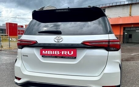Toyota Fortuner II, 2022 год, 6 200 000 рублей, 2 фотография