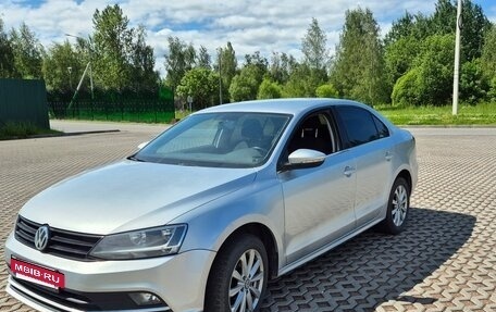 Volkswagen Jetta VI, 2016 год, 1 350 000 рублей, 4 фотография