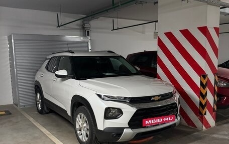 Chevrolet TrailBlazer, 2021 год, 2 000 000 рублей, 10 фотография