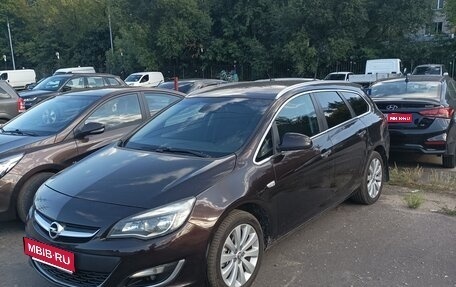 Opel Astra J, 2013 год, 850 000 рублей, 1 фотография