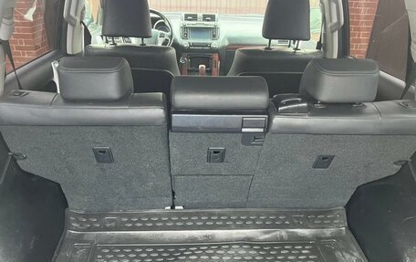 Toyota Land Cruiser Prado 150 рестайлинг 2, 2017 год, 3 250 000 рублей, 12 фотография