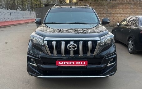Toyota Land Cruiser Prado 150 рестайлинг 2, 2017 год, 3 250 000 рублей, 8 фотография