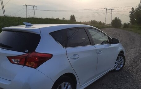 Toyota Auris II, 2013 год, 1 330 000 рублей, 4 фотография