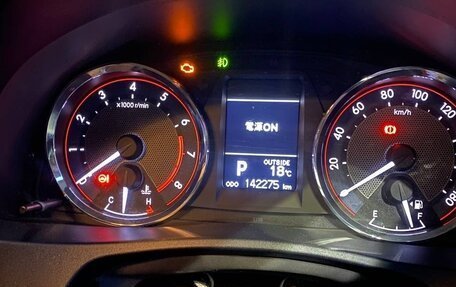 Toyota Auris II, 2013 год, 1 330 000 рублей, 10 фотография