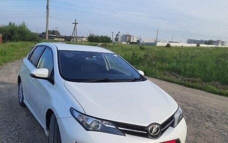 Toyota Auris II, 2013 год, 1 330 000 рублей, 3 фотография