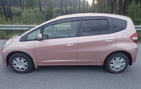 Honda Fit III, 2012 год, 970 000 рублей, 7 фотография