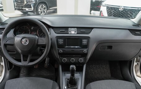 Skoda Octavia, 2014 год, 599 000 рублей, 9 фотография