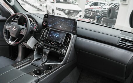 Lexus LX, 2024 год, 15 699 000 рублей, 24 фотография
