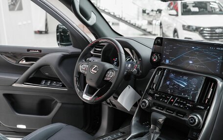 Lexus LX, 2024 год, 15 699 000 рублей, 25 фотография