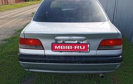 Toyota Carina, 1998 год, 355 000 рублей, 1 фотография