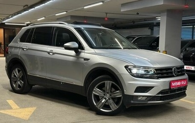 Volkswagen Tiguan II, 2018 год, 2 450 000 рублей, 1 фотография