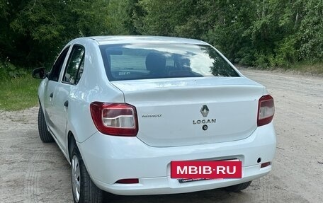 Renault Logan II, 2017 год, 500 000 рублей, 3 фотография