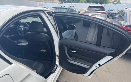 BMW 3 серия, 2008 год, 1 700 000 рублей, 14 фотография