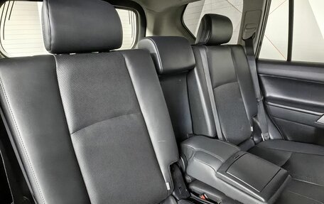 Toyota Land Cruiser Prado 150 рестайлинг 2, 2021 год, 5 895 000 рублей, 13 фотография