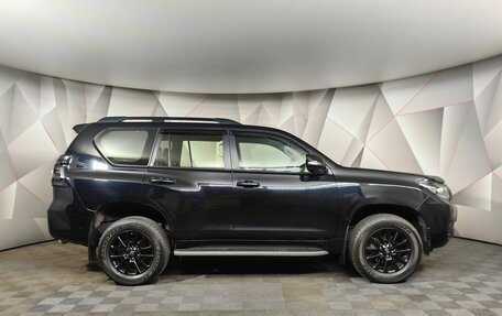 Toyota Land Cruiser Prado 150 рестайлинг 2, 2021 год, 5 895 000 рублей, 6 фотография