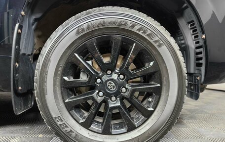 Toyota Land Cruiser Prado 150 рестайлинг 2, 2021 год, 5 895 000 рублей, 19 фотография