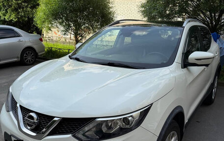 Nissan Qashqai, 2015 год, 1 940 000 рублей, 4 фотография