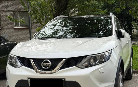 Nissan Qashqai, 2015 год, 1 940 000 рублей, 3 фотография