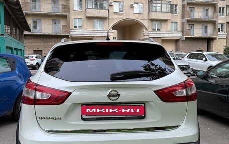 Nissan Qashqai, 2015 год, 1 940 000 рублей, 5 фотография
