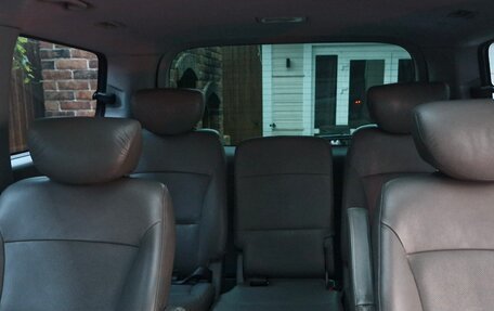 Hyundai Grand Starex Grand Starex I рестайлинг 2, 2013 год, 1 990 000 рублей, 8 фотография