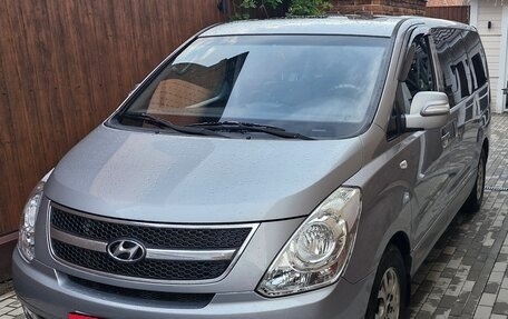 Hyundai Grand Starex Grand Starex I рестайлинг 2, 2013 год, 1 990 000 рублей, 26 фотография