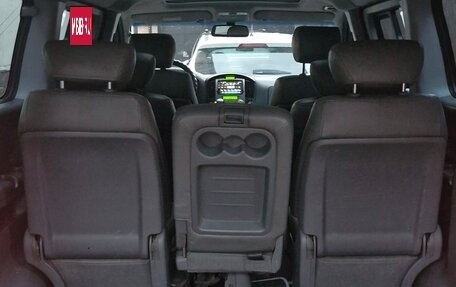 Hyundai Grand Starex Grand Starex I рестайлинг 2, 2013 год, 1 990 000 рублей, 23 фотография