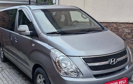Hyundai Grand Starex Grand Starex I рестайлинг 2, 2013 год, 1 990 000 рублей, 25 фотография