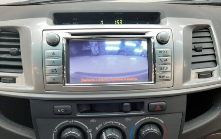 Toyota Hilux VII, 2013 год, 1 690 000 рублей, 18 фотография