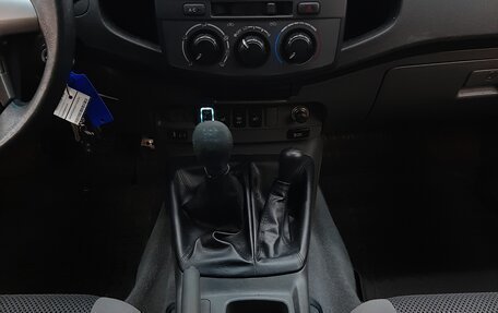 Toyota Hilux VII, 2013 год, 1 690 000 рублей, 17 фотография