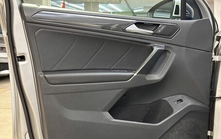 Volkswagen Tiguan II, 2018 год, 2 450 000 рублей, 11 фотография