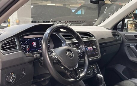 Volkswagen Tiguan II, 2018 год, 2 450 000 рублей, 15 фотография
