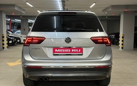 Volkswagen Tiguan II, 2018 год, 2 450 000 рублей, 5 фотография