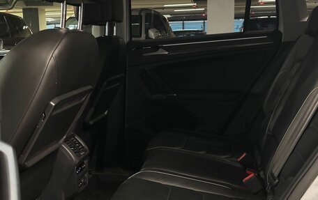 Volkswagen Tiguan II, 2018 год, 2 450 000 рублей, 27 фотография