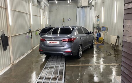 Hyundai Solaris II рестайлинг, 2018 год, 1 370 000 рублей, 3 фотография