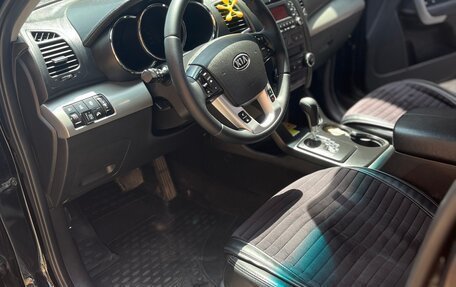 KIA Sorento II рестайлинг, 2010 год, 1 299 999 рублей, 14 фотография